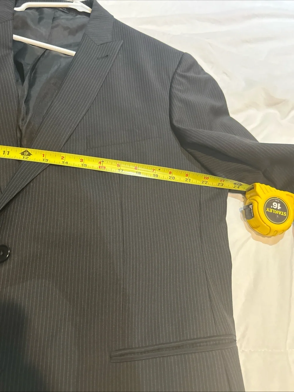 John Varvatos USA Men's Black Wool SoHo Fit 2-Piece Suit Jacket Sz 46R Pants 39R